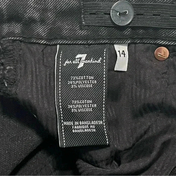 7 For All Mankind Size 28” Women’s Jeans Black Denim Short - Picture 8 of 9